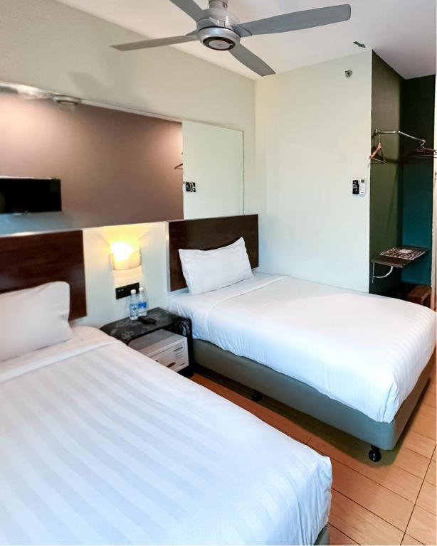 Tune Hotel – Kota Bharu City Centre - Twin Room - No Window