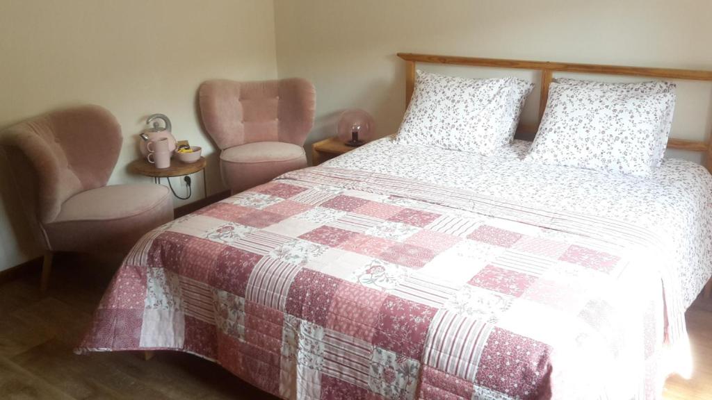 Postel nebo postele na pokoji v ubytování B&B Le Bois de Champia