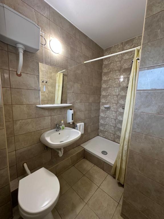 Koupelna v ubytování Siesta Club Apartman Harkány