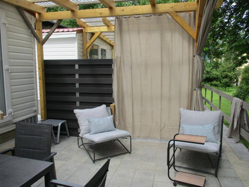 Balkón nebo terasa v ubytování Tinyhaus Leo