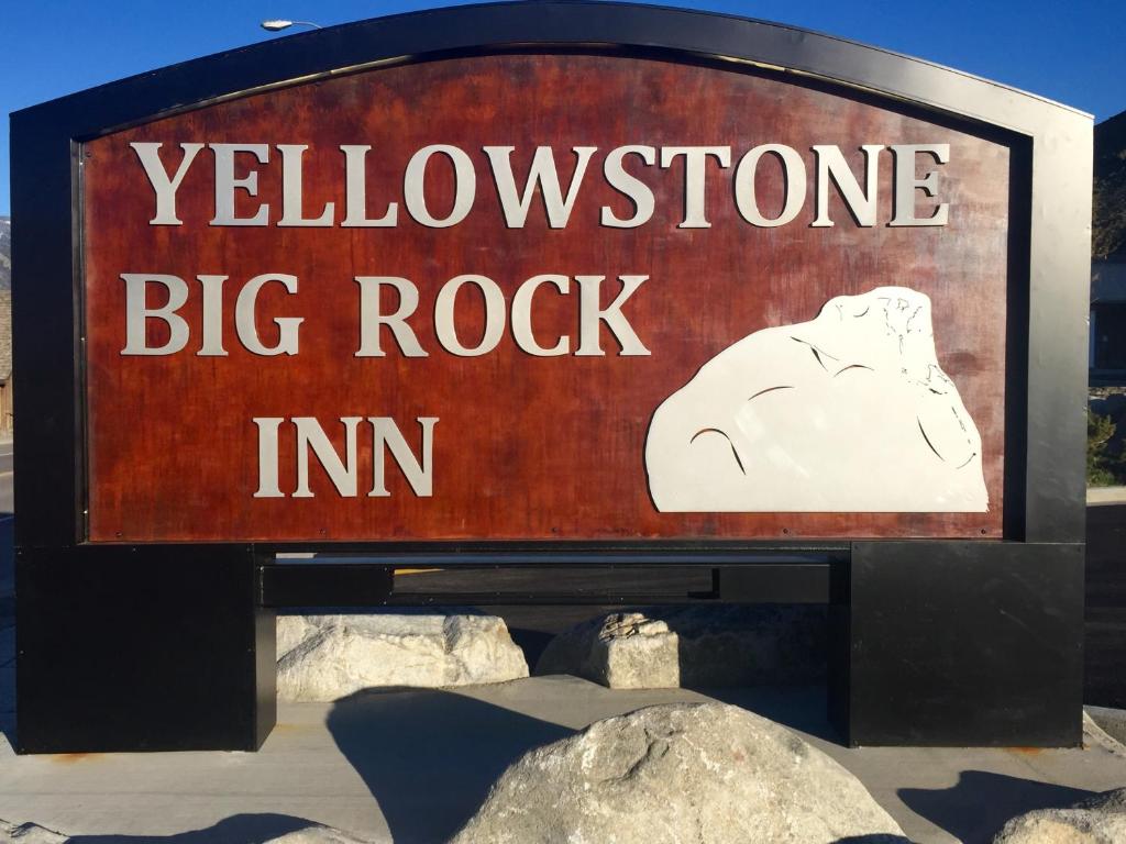 Certifikát, hodnocení, plakát nebo jiný dokument vystavený v ubytování Yellowstone Big Rock Inn