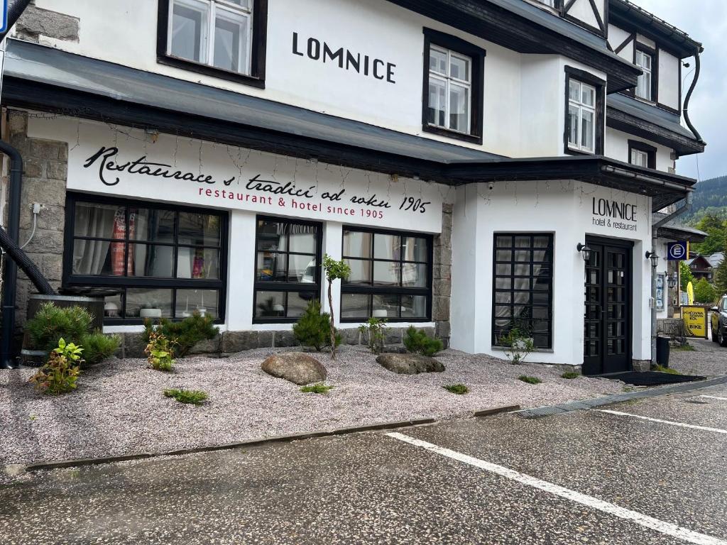 Budova, kde se hotel nachází