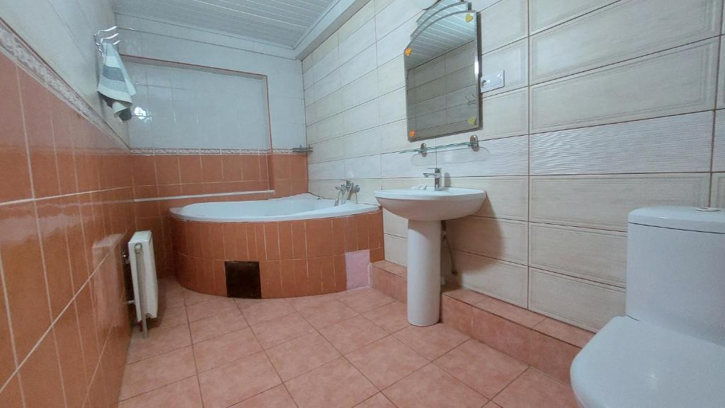 Koupelna v ubytování Hotel Desna KUT