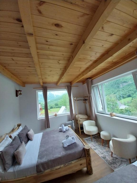 Posezení v ubytování Guesthouse Dritan Tethorja