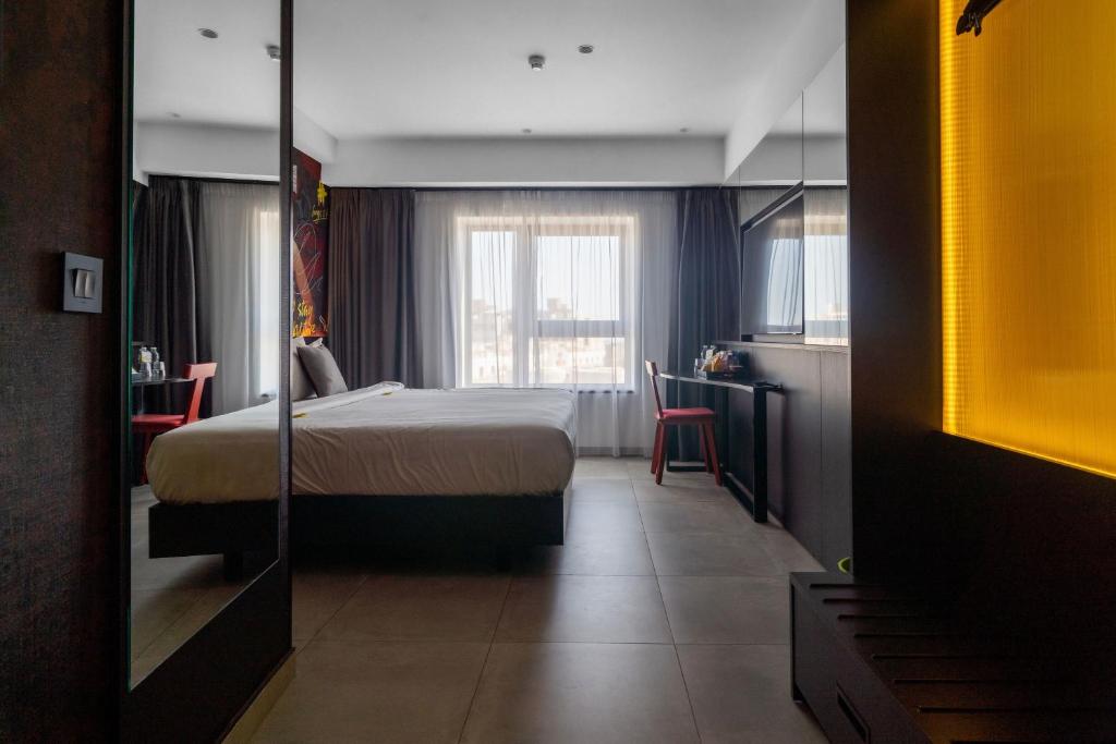 SO City Hotel Adults Only - 8