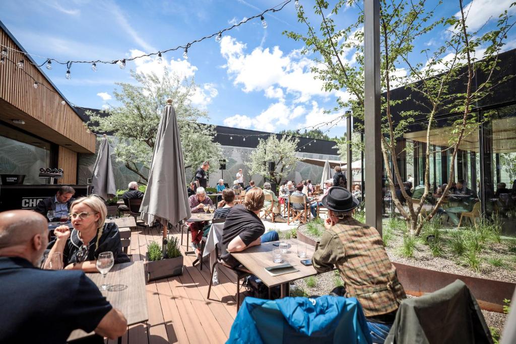 Revier Hotel Säntispark - Resim 13