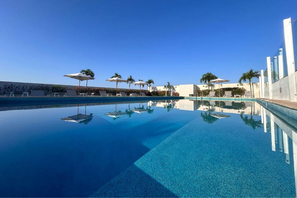 Bazén v ubytování Residence Inn by Marriott Merida nebo v jeho okolí