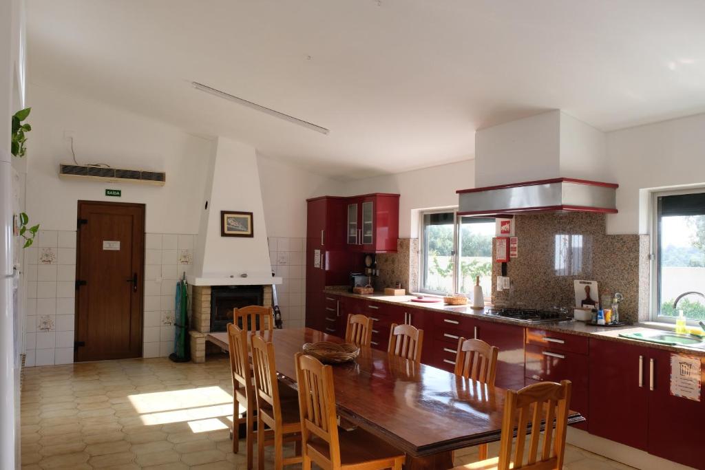 Kuchyň nebo kuchyňský kout v ubytování Vila Glória Guesthouse