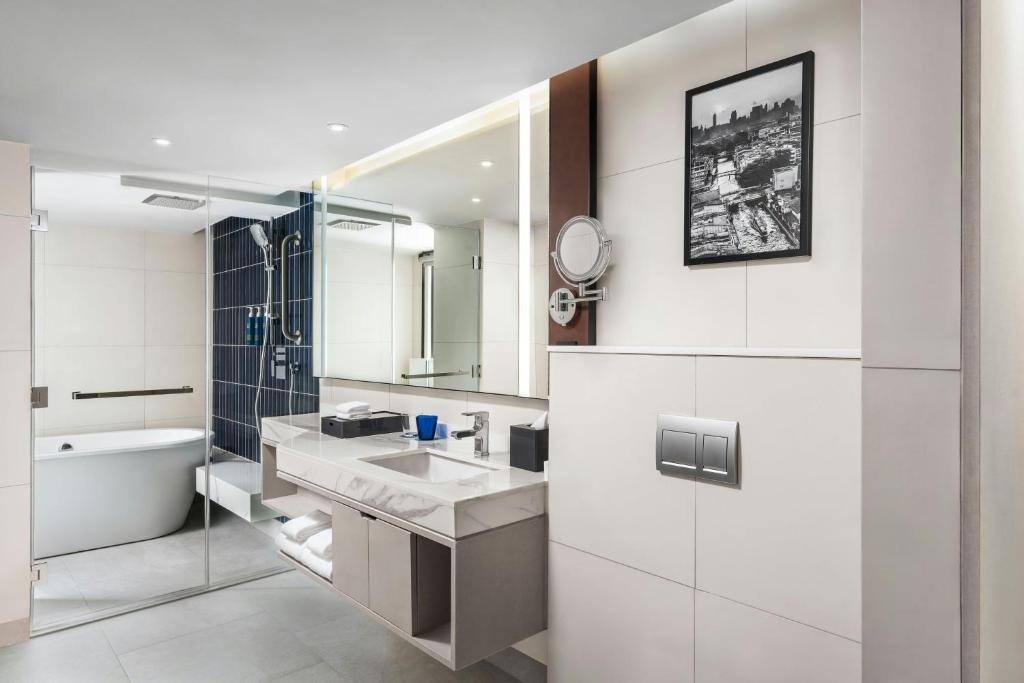 Four Points by Sheraton Bangkok, Sukhumvit 22 - Resim 32