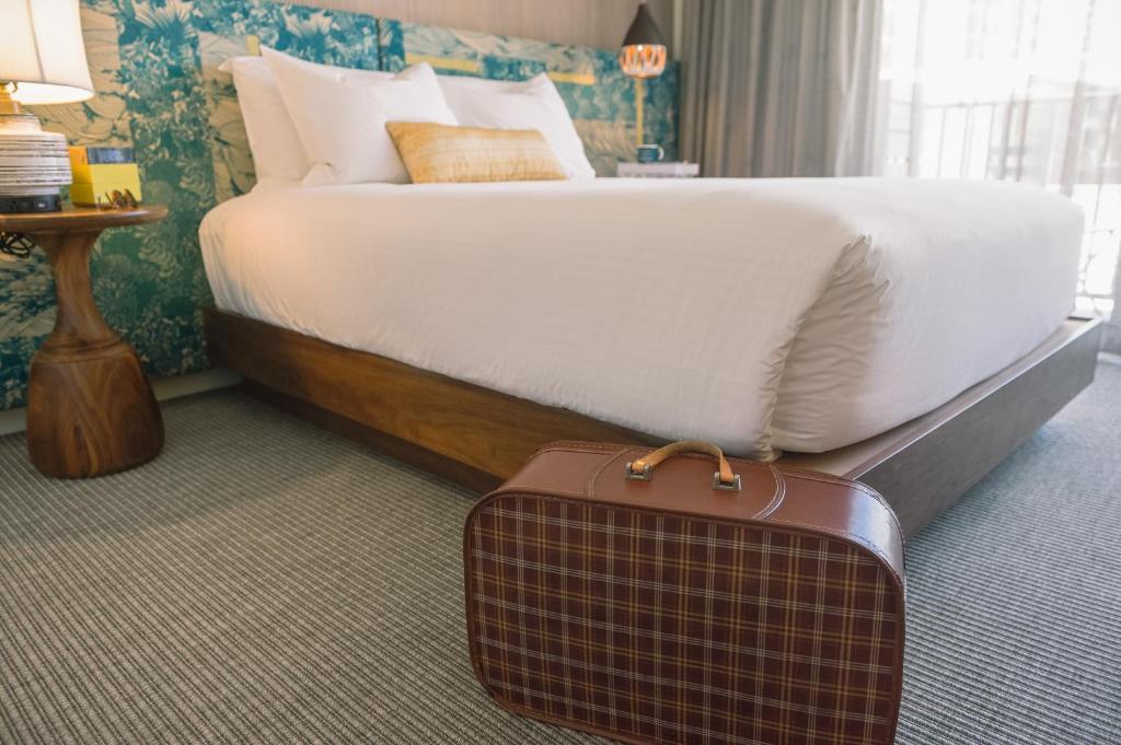 The Surfjack Hotel & Swim Club - 