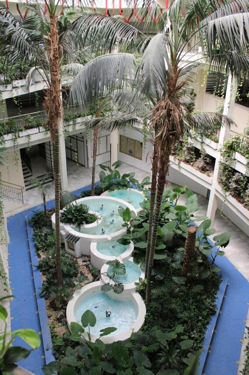 Beautiful studio in Benalbeach