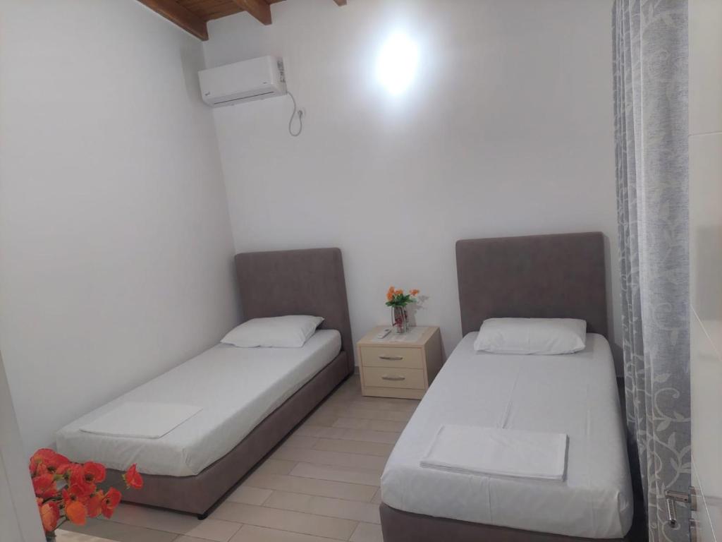 Postel nebo postele na pokoji v ubytování Villa 69 - Jonufer