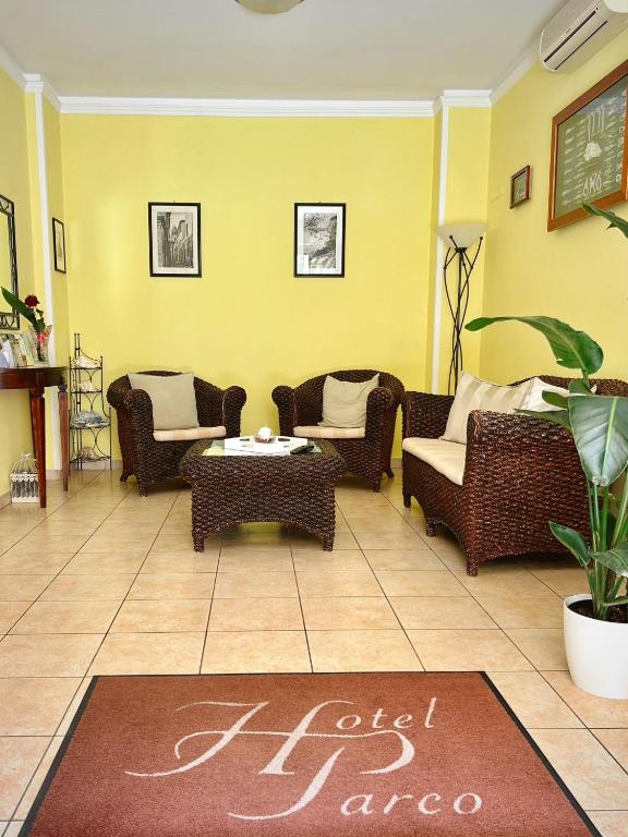 Posezení v ubytování Hotel "Il Parco" B&B Sirolo
