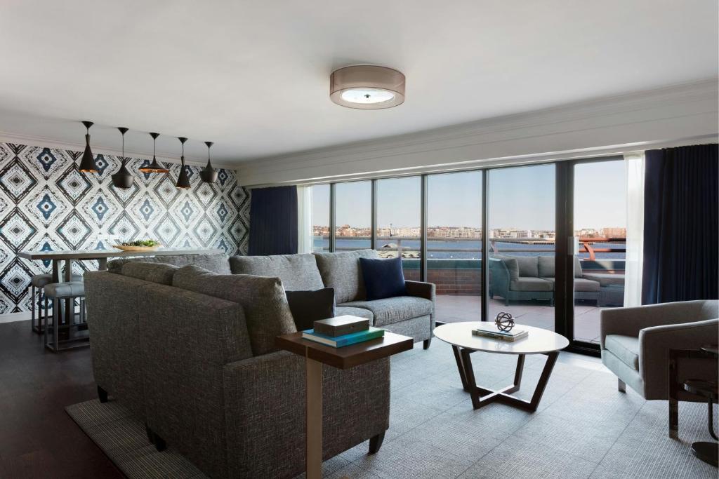 Boston Marriott Long Wharf - 