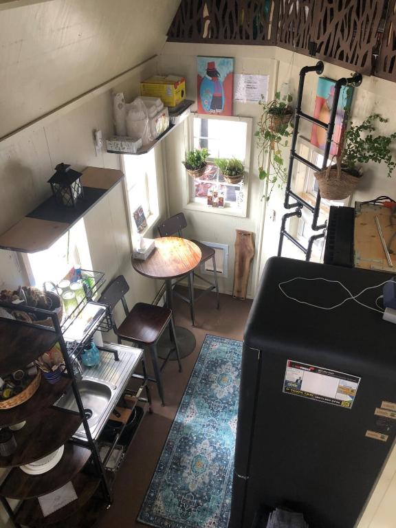 Χώρος καθιστικού στο Geraldton Tiny House