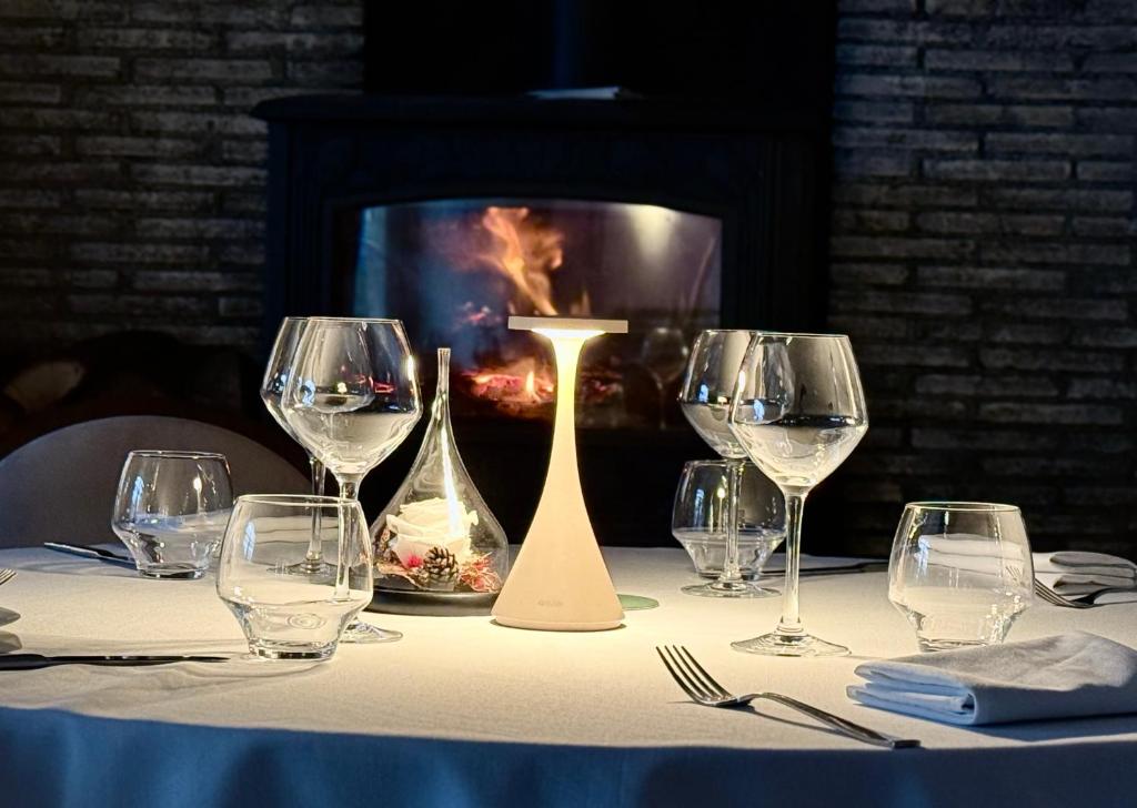 Nápoje v ubytování Le Victor Hugo - Hôtel et Restaurant - Logis Hôtels