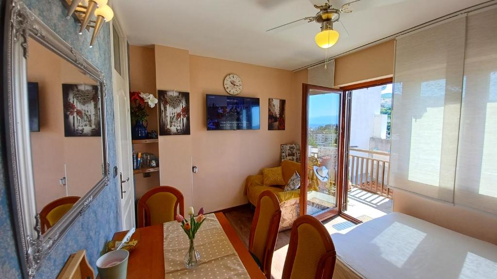Μια τηλεόραση ή/και κέντρο ψυχαγωγίας στο Apartman Davor