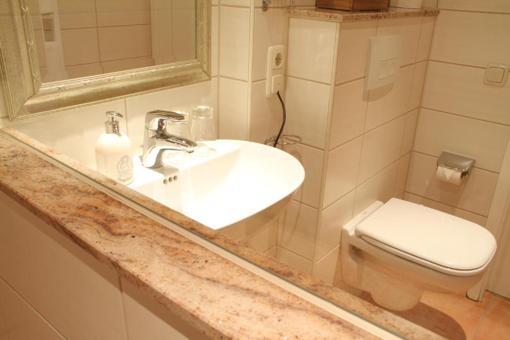 Koupelna v ubytování Landhotel Ewerts
