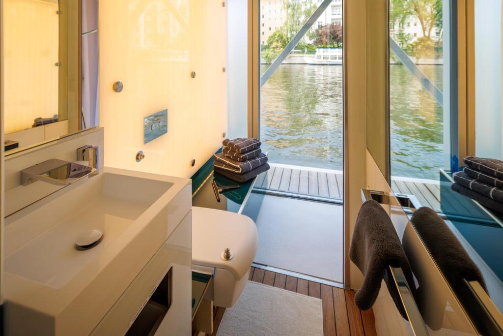 NIDO by PATIO - Resim 3