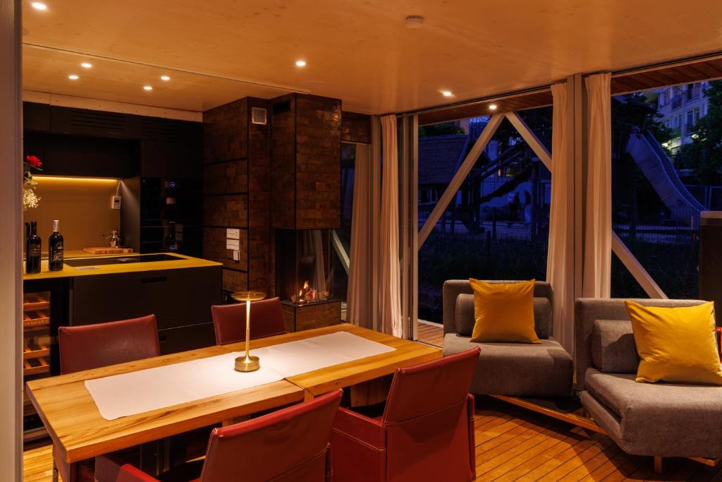 NIDO by PATIO - Resim 16