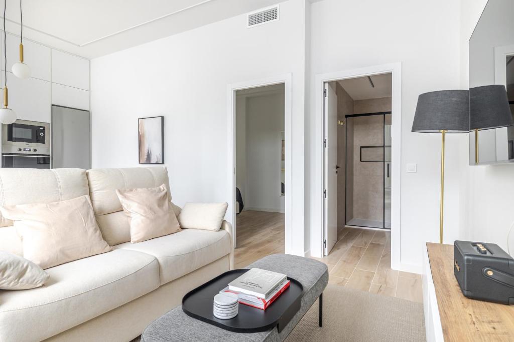 Apartamento 5 | Chamartín 4T | 1 dorm. + sofá cama