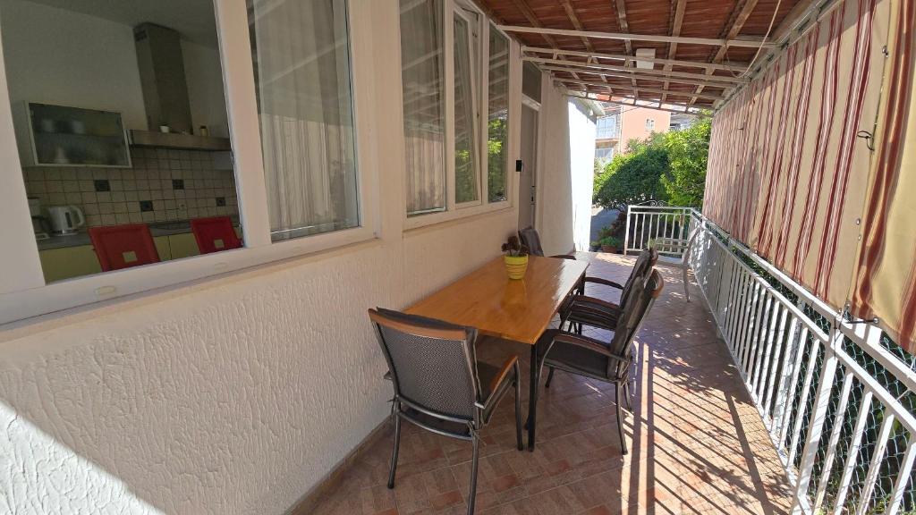 Balkón nebo terasa v ubytování Apartment Mila
