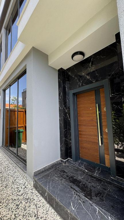لابی و فضای عمومی Villa Lea - 4 km to the sea 9 km to the airport - تصویر ۵