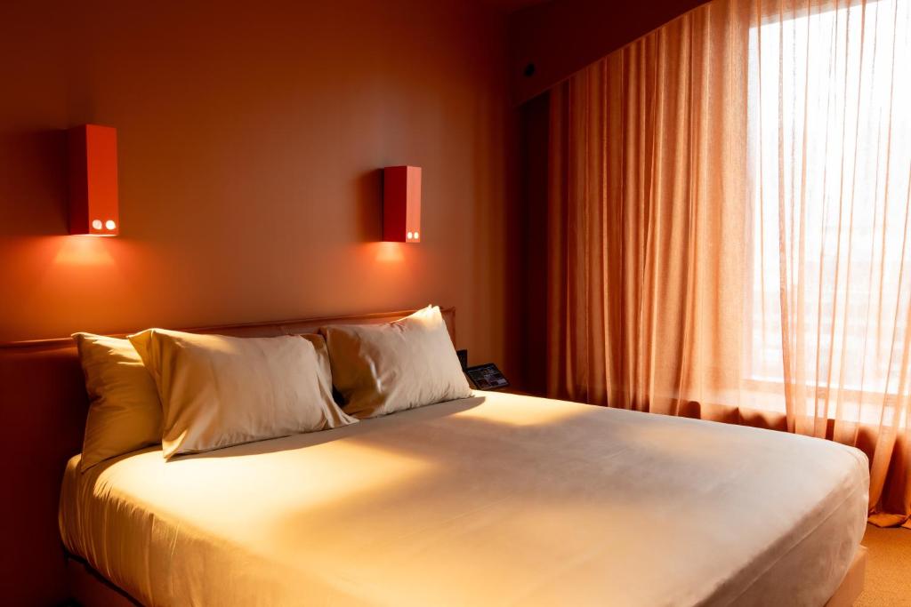 
General Admission King Accessible
