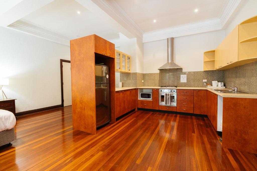 Civic Hotel - Resim 3