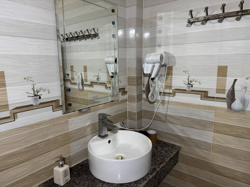 Giường trong Phòng ngủ tập thể cả Nam và Nữ 4 Người