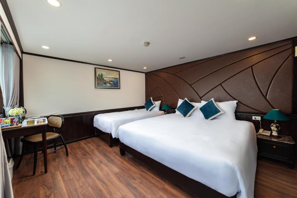 Amanda Cruise Ha Long Bay - 6