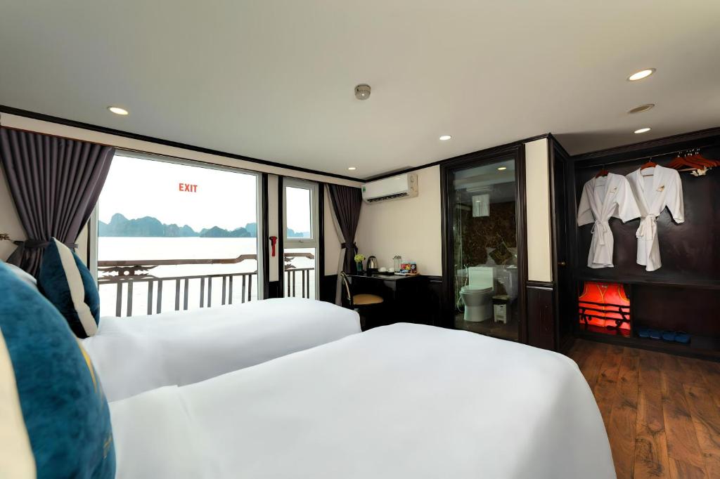 Amanda Cruise Ha Long Bay - 13