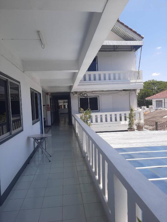 NorthLands House Hotel - Resim 41