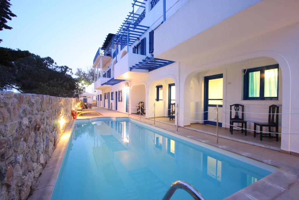 Loizos Stylish Residences - 6