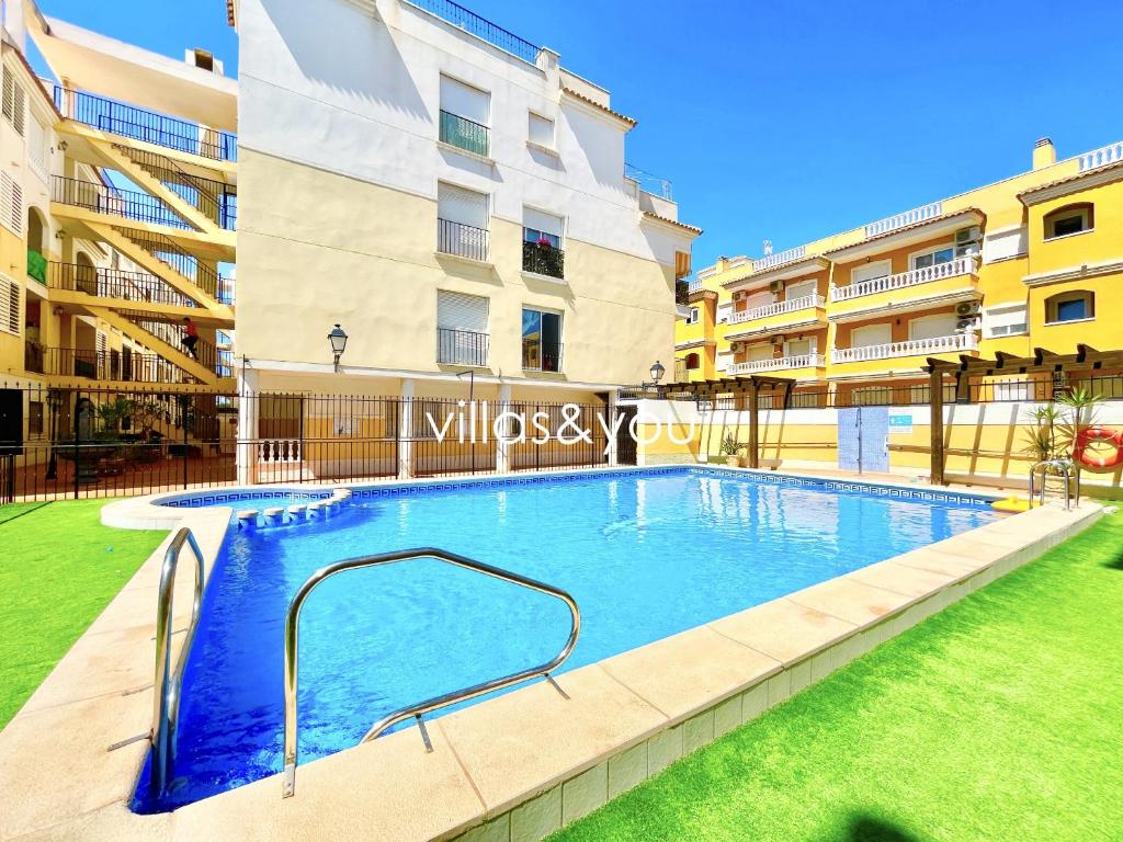 Bazén v ubytování Brisas del Mar Formentera del Segura by Villas&You nebo v jeho okolí