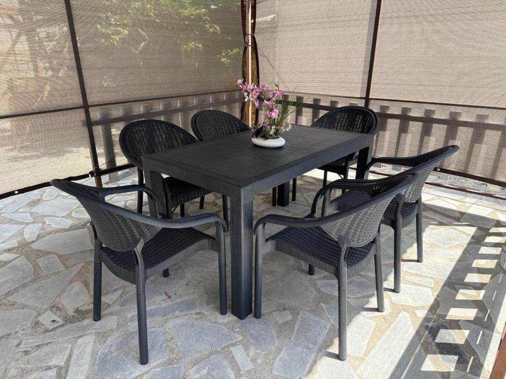 Patio nebo venkovní prostory v ubytování LUNA Hotel