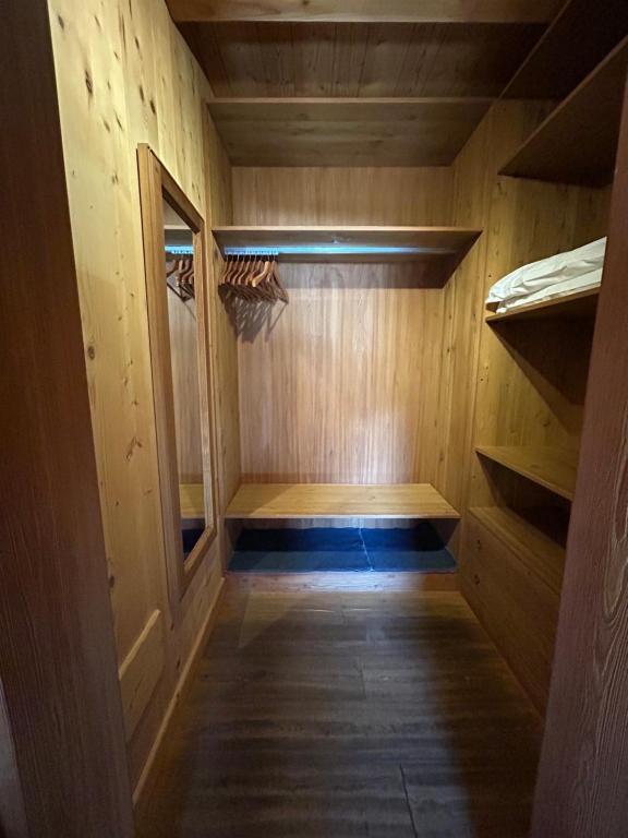 HIBOU Chambres Affittacamere Cogne - Large Double Or Twin Room