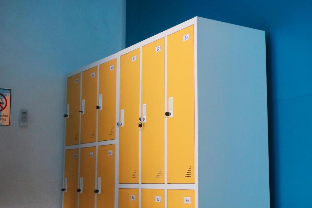 Fotografie z fotogalerie ubytování TAMU CAPSULE HOTEL v destinaci Kejayan