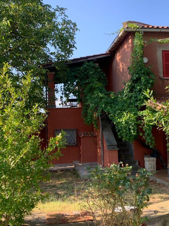 Budova, kde se the country house nachází