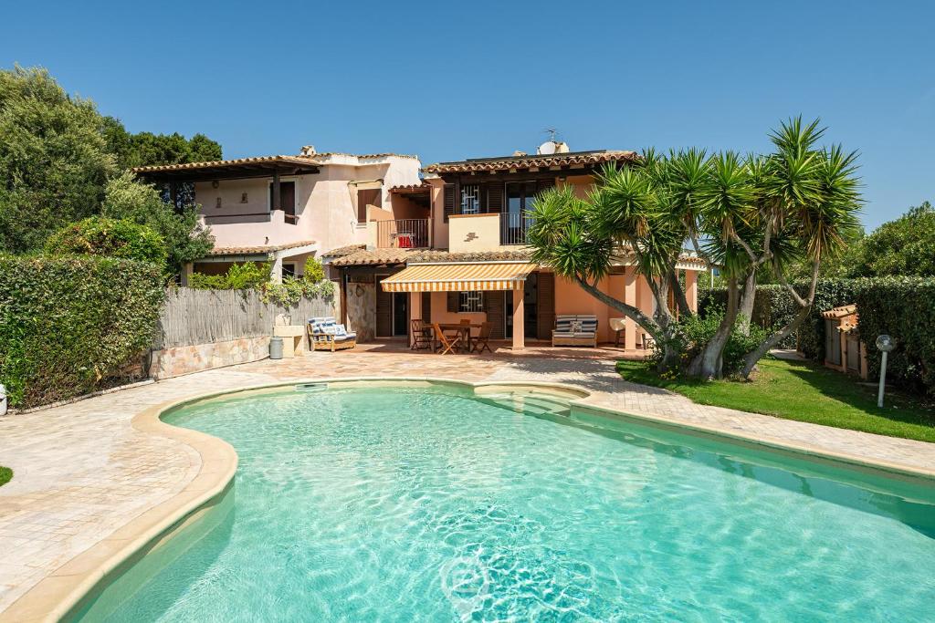 Πισίνα στο ή κοντά στο Villa Aurora