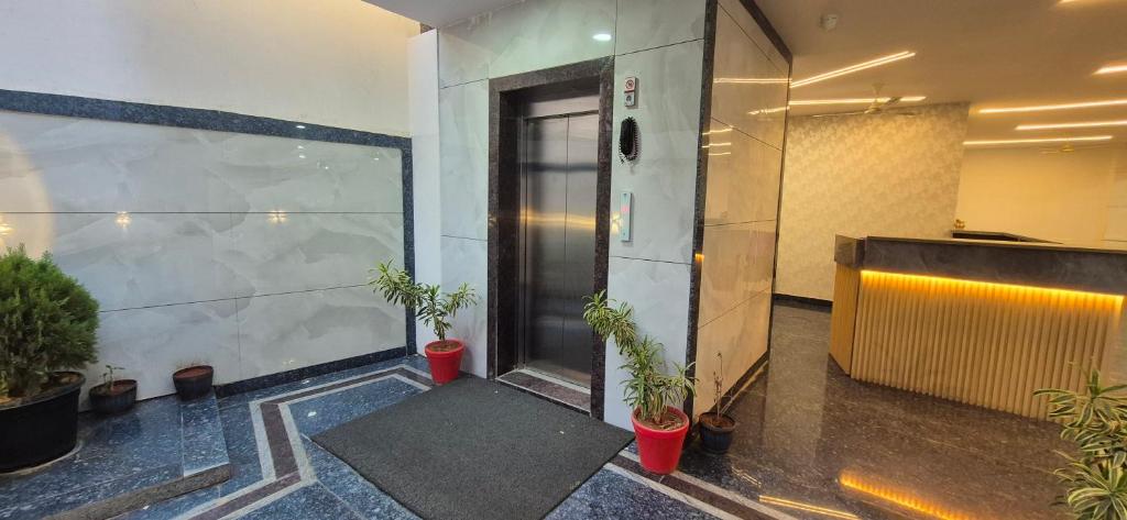 Fotografie z fotogalerie ubytování Hotel Vaarahi Chanda Nagar, Near Hitech City v destinaci Hajdarábád