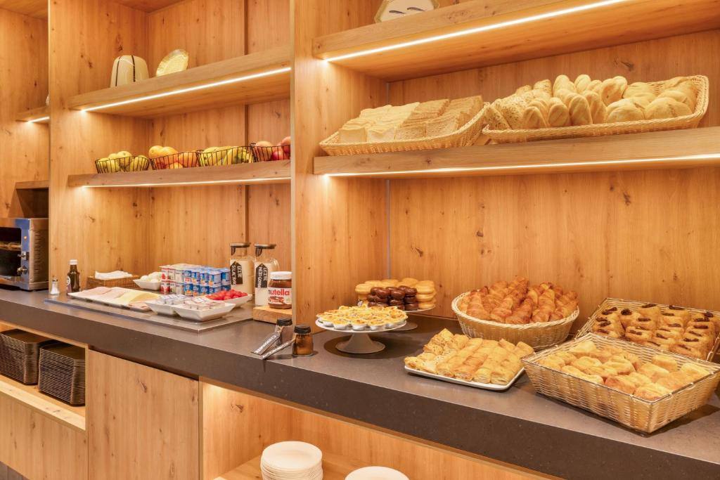 B&B HOTEL Braga Lamacaes - Resim 35