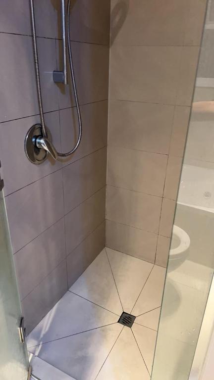 3 Bedroom House, 12 Phyllis St, Mt Albert, Auckland - Resim 3