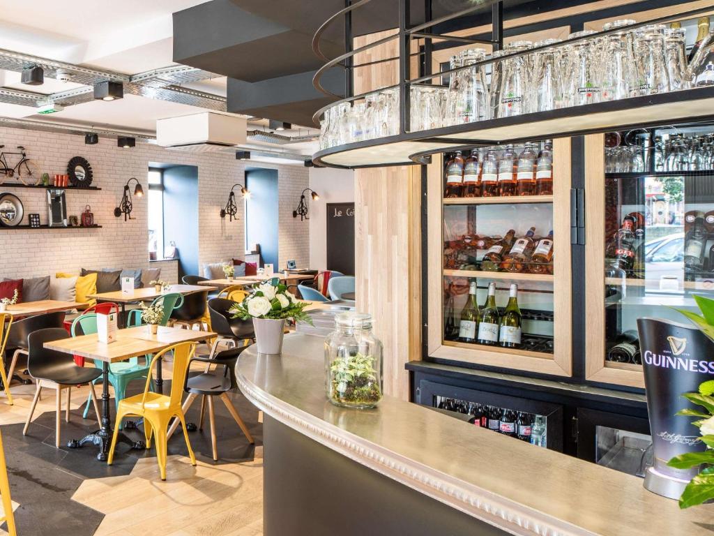 Nápoje v ubytování ibis Styles Dinan Centre Ville