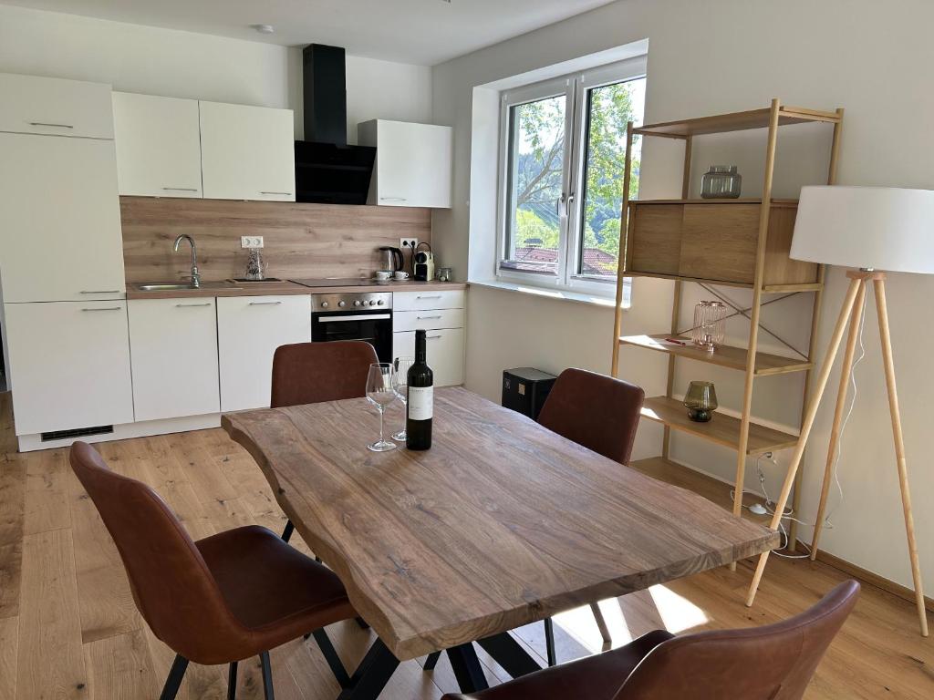 Kuchyň nebo kuchyňský kout v ubytování Die Feigenterrasse beim Semmering