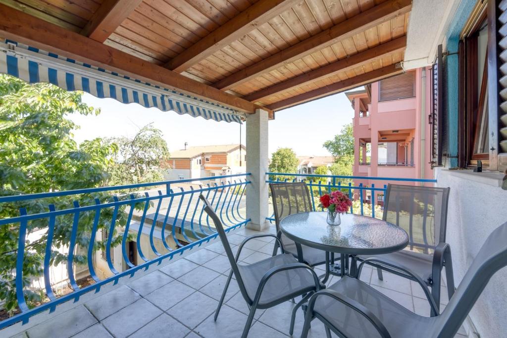 Balkon lub taras w obiekcie Apartments Kiki Spada