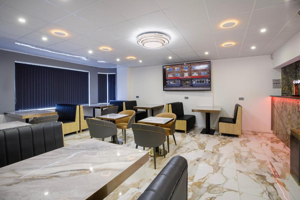 Empire Inn - Resim 24