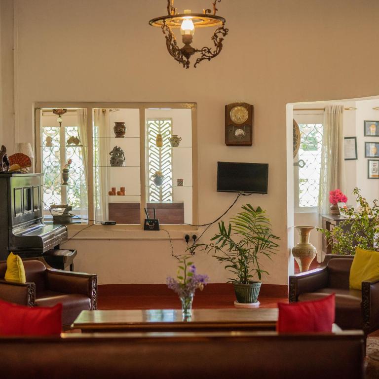 TV a/nebo společenská místnost v ubytování Fortuna Heritage Home