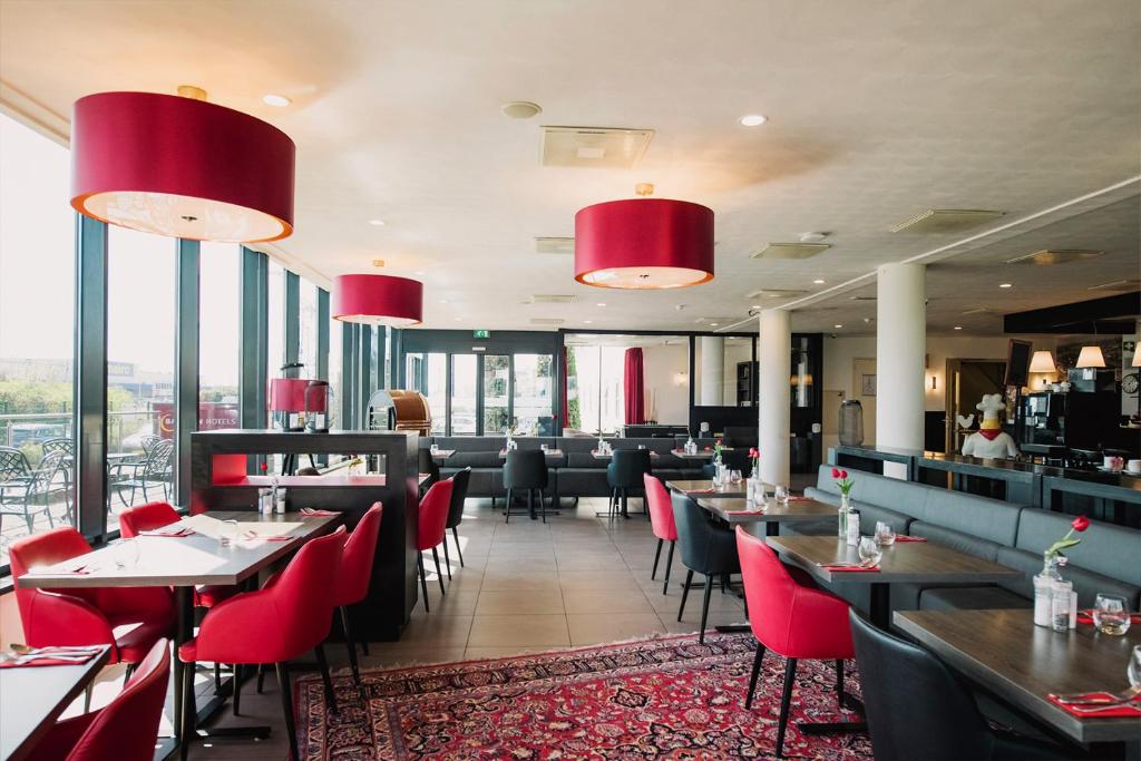 Restaurace v ubytování Bastion Hotel Barendrecht