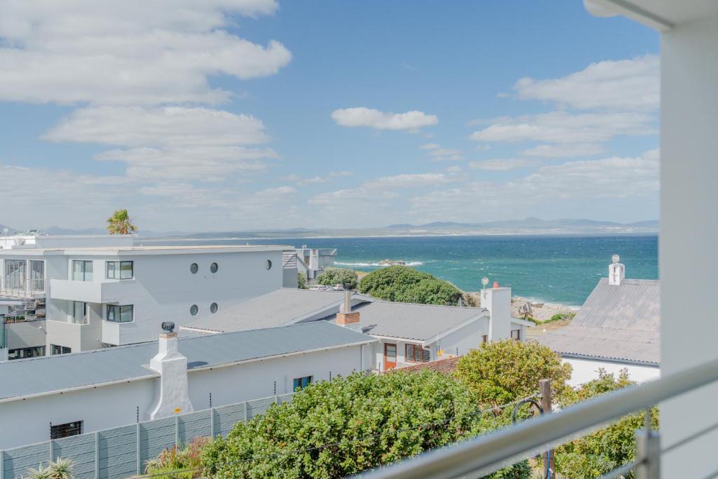One Marine Drive Boutique Hotel & Spa by The Living Journey Collection